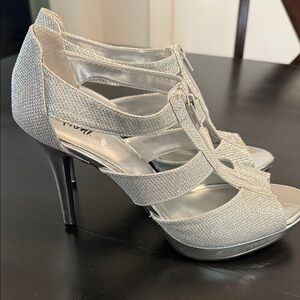 Fioni Elegant Silver High Heel Sandals
